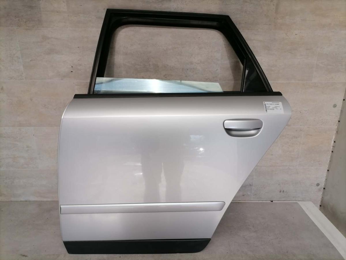 Audi A4 8E original Tür hinten links LY7W Lichtsilber Kombi Bj.2002